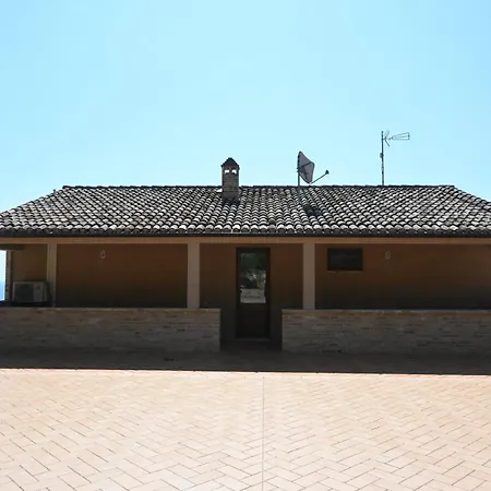 Snb002 - Pedaso, Splendida Porzione Di Con Piscina Apartmán *