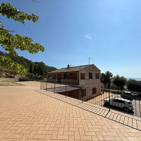 Snb002 - Pedaso, Splendida Porzione Di Con Piscina Altidona